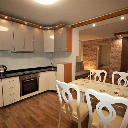 Ludvika Elegance Apartment 利耶帕亚 外观 照片