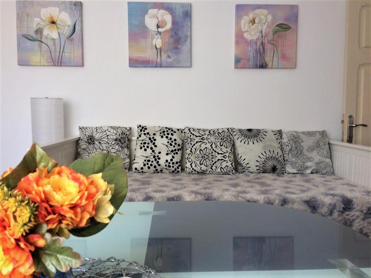 Ludvika Elegance Apartment 利耶帕亚 外观 照片
