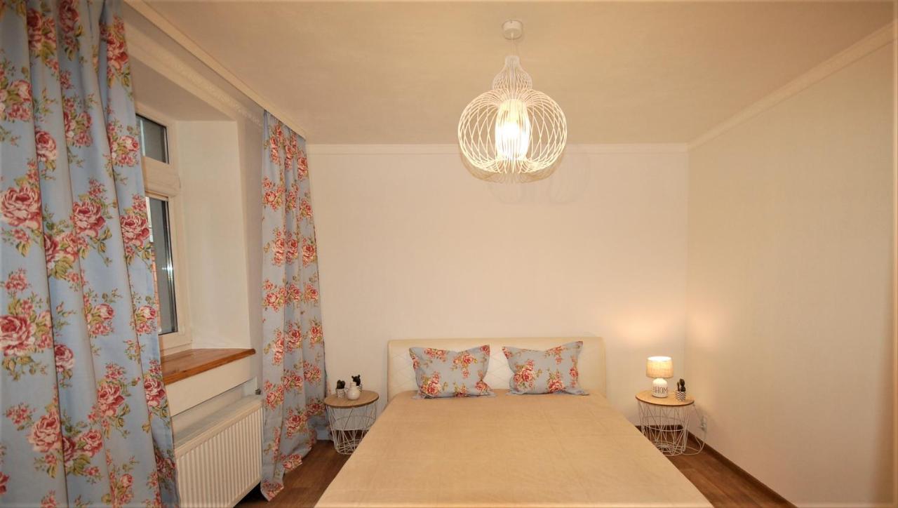 Ludvika Elegance Apartment 利耶帕亚 外观 照片